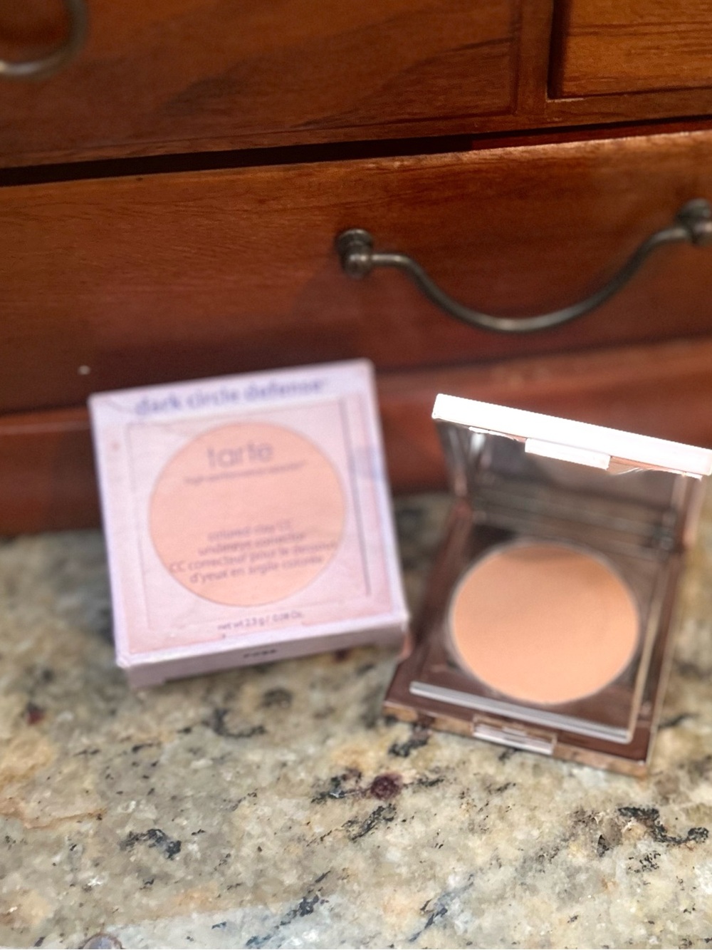 NIB Tarte colored clay CC under-eye corrector Shade Light Medium Peach